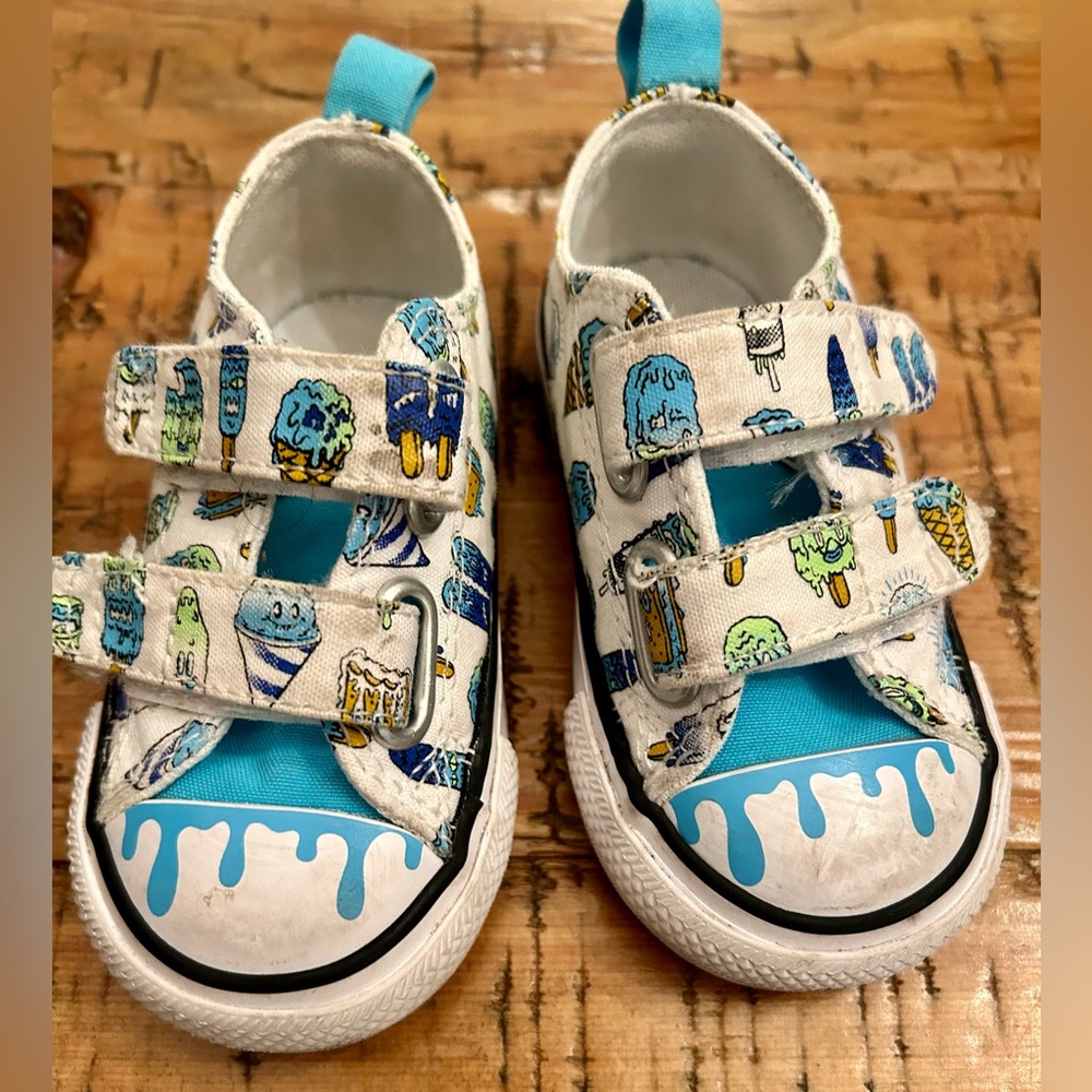 Converse ice cream drip low sneakers toddler size 5 with Velcro straps
